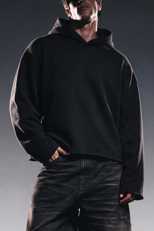 CORE BLACK CROPPED ESSENTIAL HOODIE