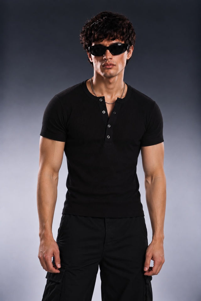BLACK CLASSIC RIBBED HALF HENLEY