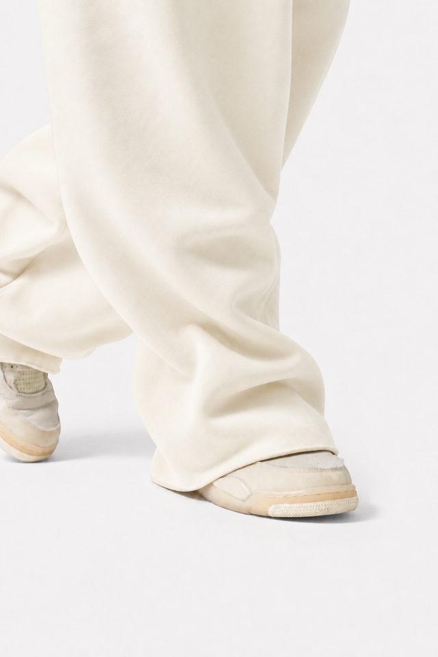 IVORY CREAM WIDE LEG BAGGY SWEATPANTS