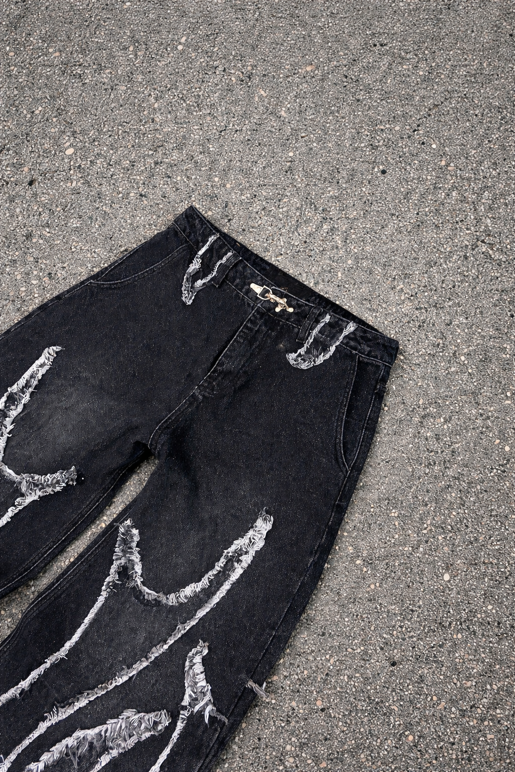 SHADOW BLAZE DISTRESSED DENIM