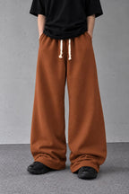 BROWN BAGGY SWEATPANTS