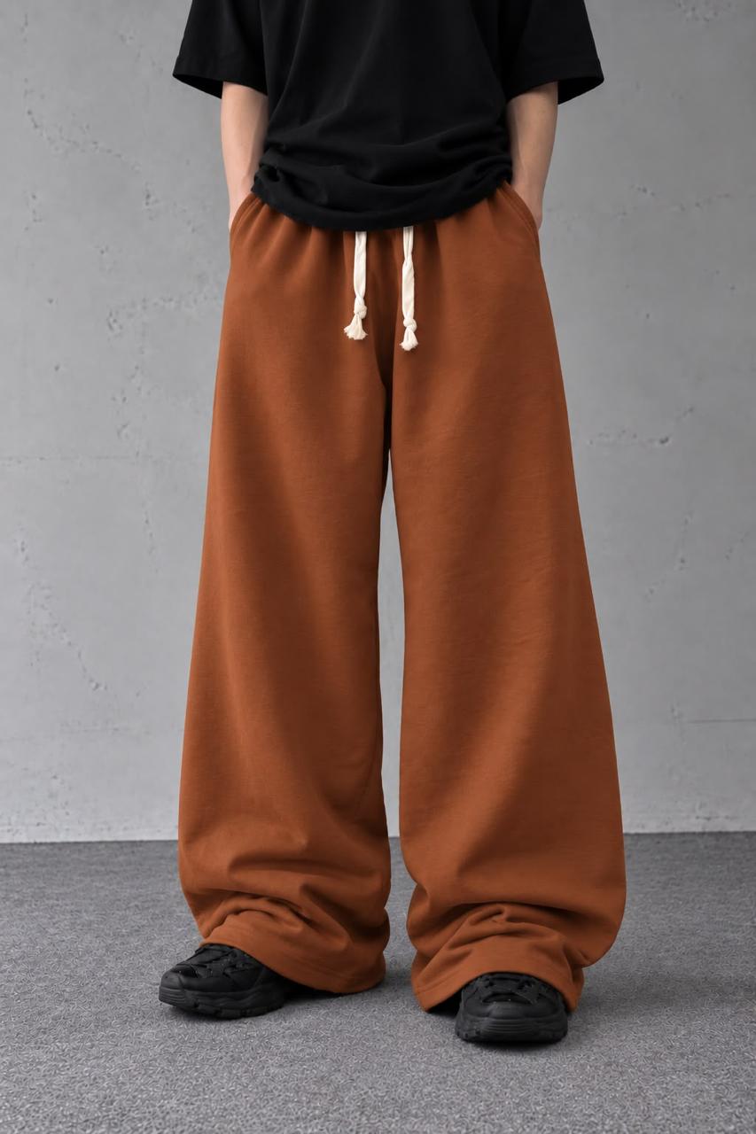 BROWN BAGGY SWEATPANTS