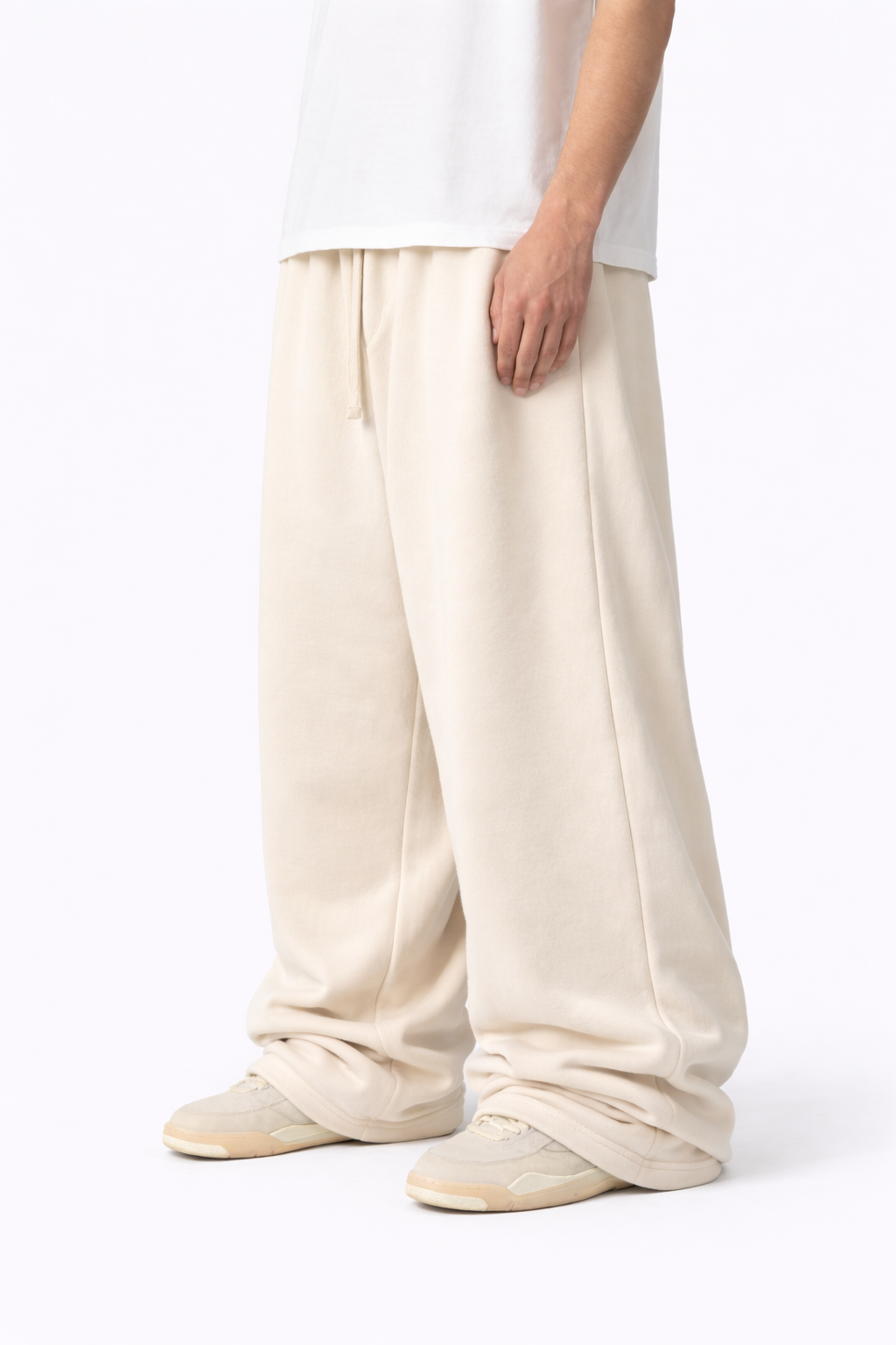 CLASSIC CREAM WIDE LEG BAGGY SWEATPANTS (350 GSM)