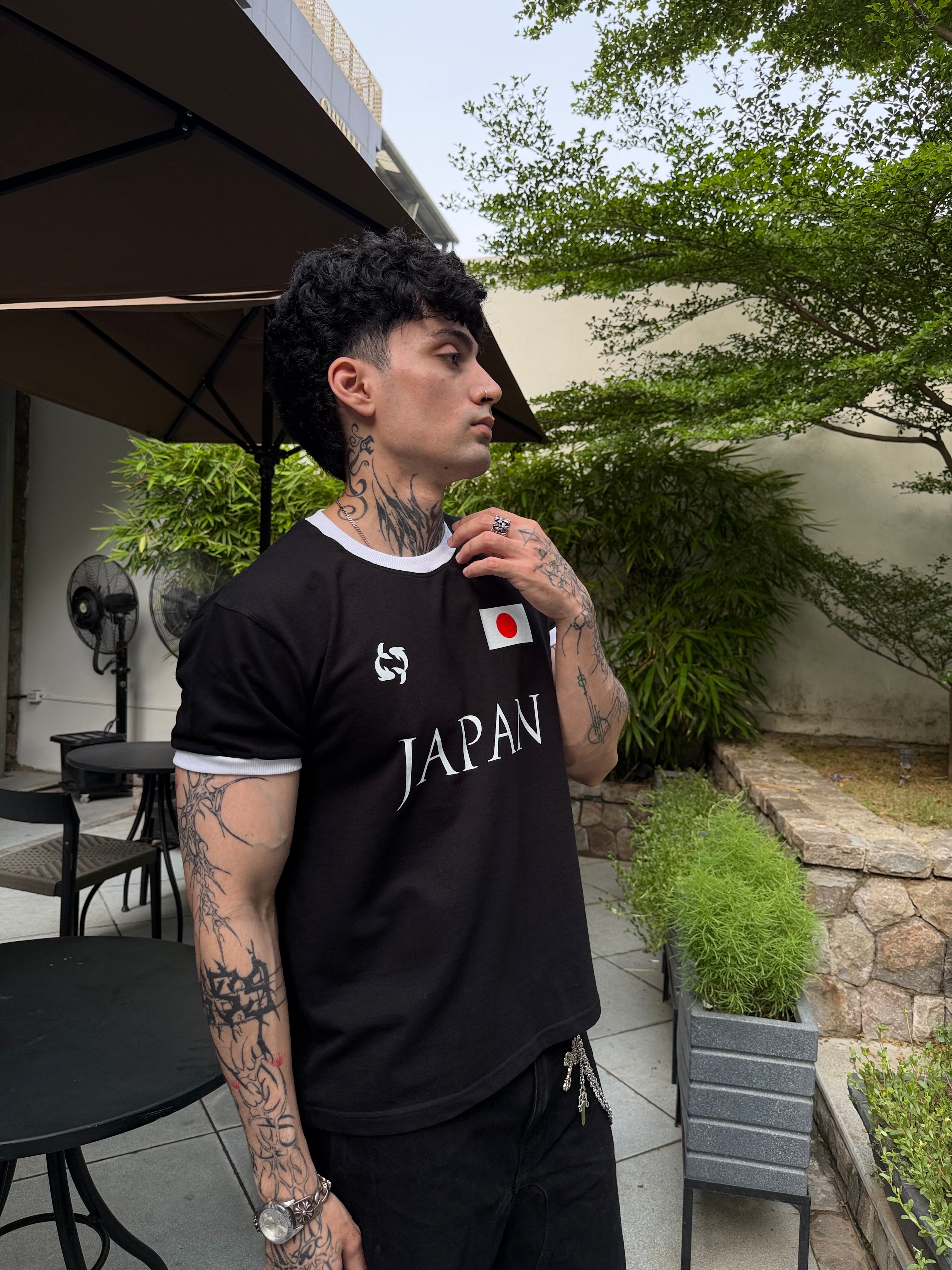 JAPAN VINTAGE CROPPED RINGER